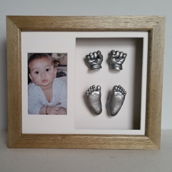 OPT40 - 12x10'' Double Photo Frame - 2 Hands & 2 Feet - About 255