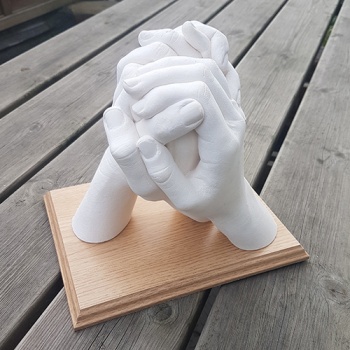 Size 5 Display Plinth - For Family Hands Casts - 18.5 x 23.5cm