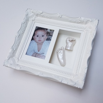 OPT18 - 10x8'' Double Photo Frame - 1 Hand & 1 Foot - About 140