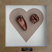 Contemporary 8x8'' Square Heart Frame Baby Casting Kit