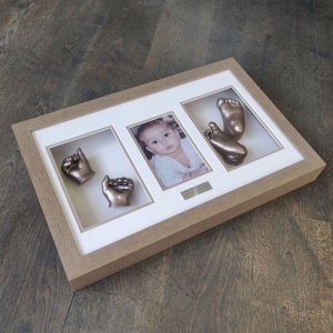 Classic 16x10'' Triple Oak Frame